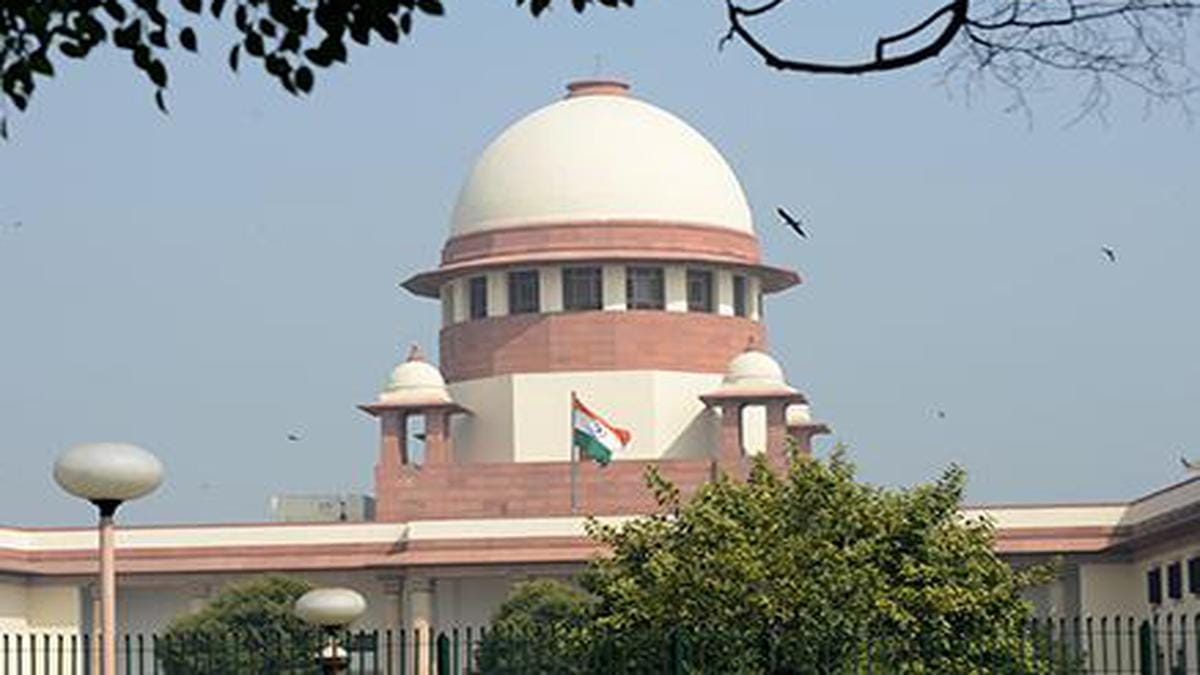 Media cannot be restrained from reporting oral remarks of Judges which are forming part of the judicial record: Supreme Court