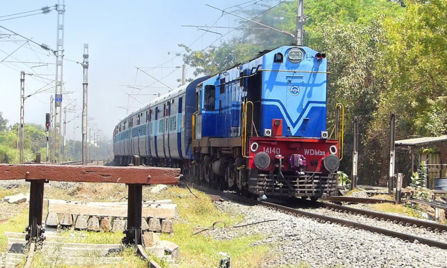 Position of dead body in middle of railway track can only be result of being hit by train and claimant cannot be denied compensation by Railways for such untoward incident.